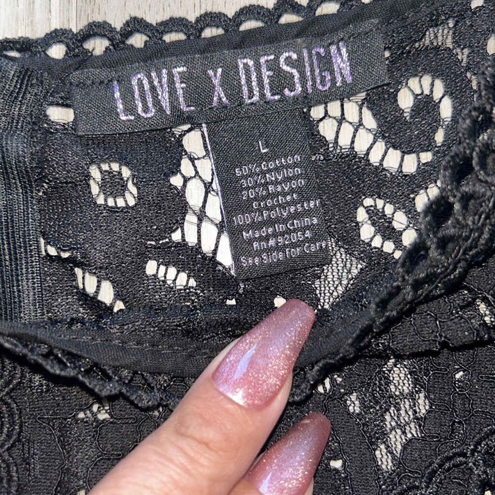 Lace Sleeveless Blouse - Picture 5 of 7
